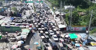 খুলনায় সেতু পুনর্নির্মাণে স্থবিরতা, ব্যাটারিচালিত যানবাহনের দৌরাত্ম্যে তীব্র যানজট